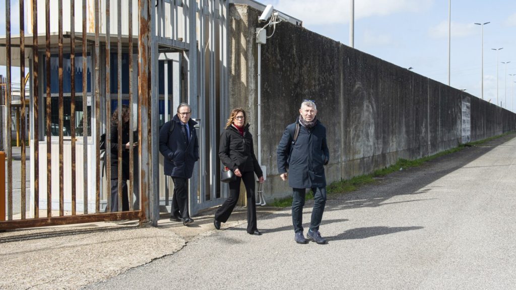 مراكز احتجاز المهاجرين في إيطاليا في دائرة الضوء بعد وفاة الغيني ودعوات لإغلاقها