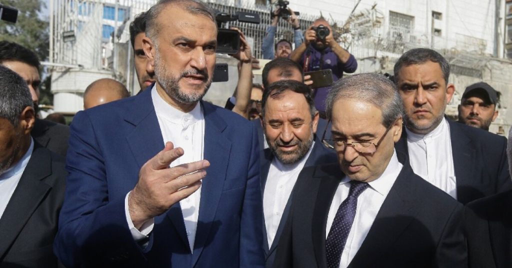 وزير الخارجية الإيراني يتهم الولايات المتحدة بالموافقة على ضرب القنصلية في دمشق