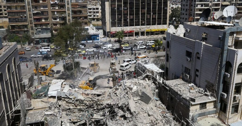 الهجوم على القنصلية الإيرانية في سوريا يحيي أحلك ذكريات الحرب