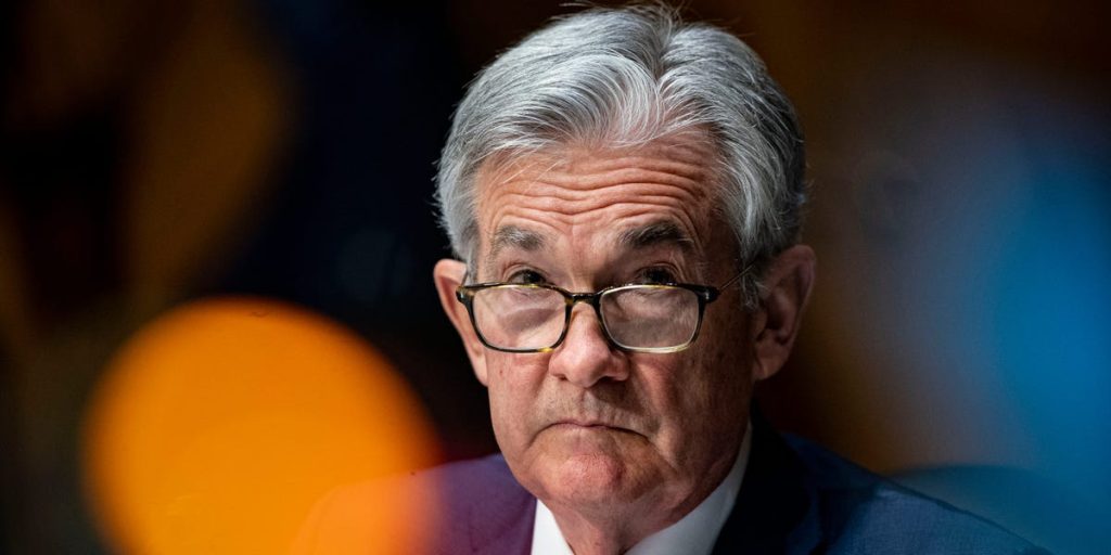 يقول توم لي من Fundstrat إن التخفيض الأول لسعر الفائدة من قبل بنك الاحتياطي الفيدرالي لا يزال يسير على قدم وساق لشهر يونيو مع انخفاض التضخم مثل الصخرة.