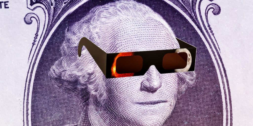 يتسبب كسوف الشمس في موجة من الإثارة، وترغب الشركات في الاستفادة منه. وإليك بعضًا من أفضل العروض الترويجية والروابط.