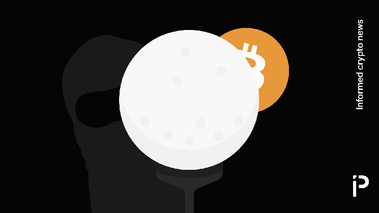 رجل أعمال مختطف محتجز في قفص من قبل عصابة فدية البيتكوين