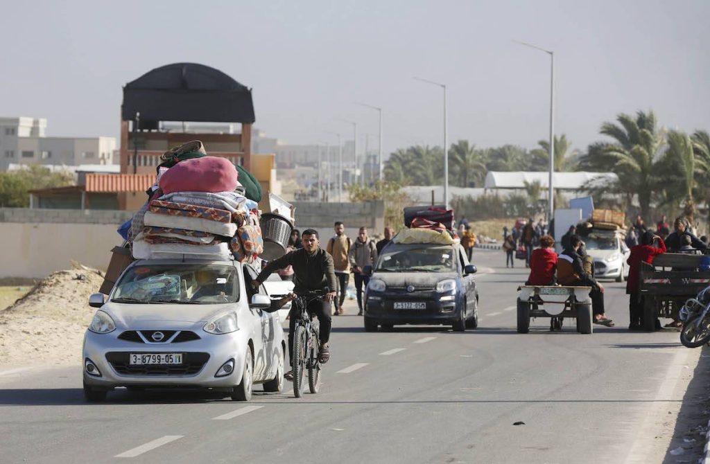 وجدت بي بي سي أن أوامر الإخلاء التي أصدرها الجيش الإسرائيلي في غزة تحتوي على أخطاء