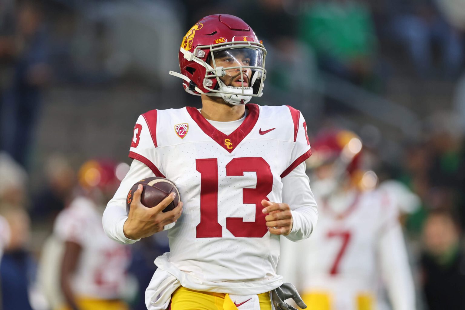 كاليب ويليامز، جايدن دانيلز من بين 13 لاعبًا حضروا 2024 NFL Draft؛ جي جي مكارثي غير مدرج