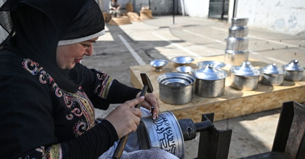 معرض بيروت للتصميم يولد من جديد بعد أربع سنوات من الأزمة الاقتصادية