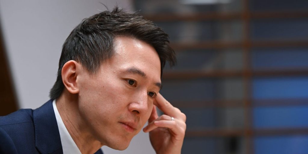 يقول خبراء قانونيون إن مشروع قانون سحب أو حظر TikTok يمكن أن يصل إلى المحكمة على الرغم من كونه كارثة لحرية التعبير