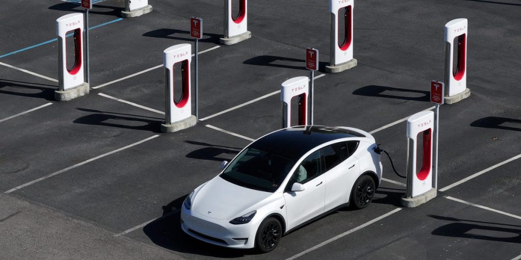 يقول مستثمر “Big Short” إن أسهم شركة Tesla ستنخفض بنسبة 70٪ بعد أن توقفت طموحات الروبوتات والذكاء الاصطناعي عن حماية الأعمال الفاشلة