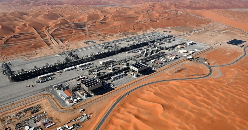 ما سر ارتفاع أسعار النفط الخام في السعودية للأسواق الآسيوية؟