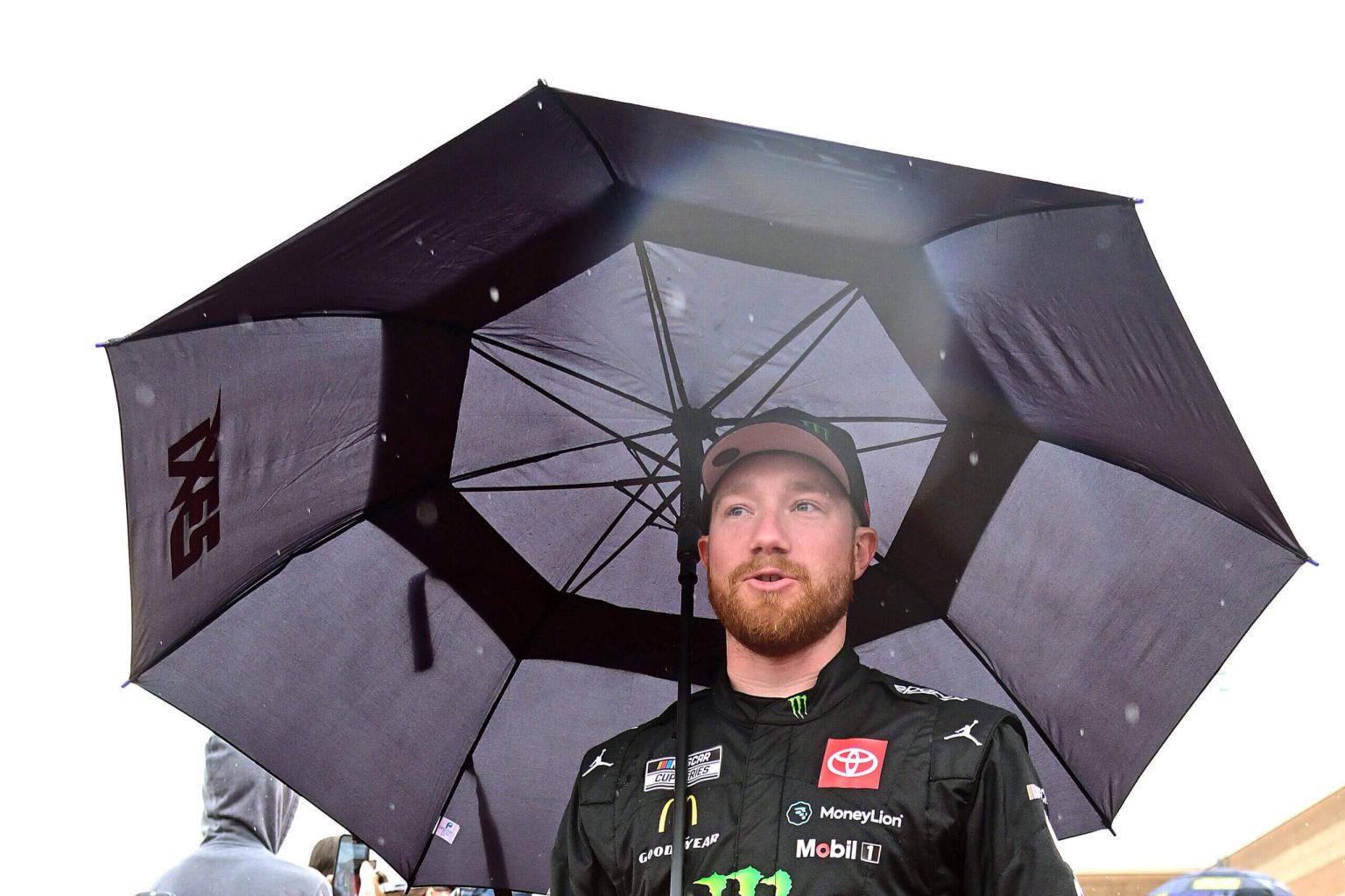 تايلر ريديك يتحدث عن علاقة عائلته بمايكل جوردان وقاعدة جماهيرية ابنه بو: 12 سؤالًا