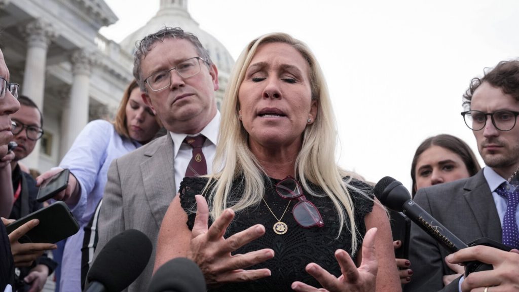 يرفض مجلس النواب جهود النائبة مارجوري تايلور جرين لإقالة رئيس مجلس النواب مايك جونسون من منصبه