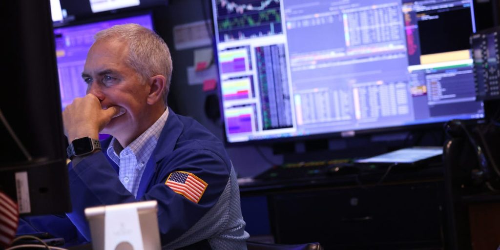 يقول ستيفل: استعد لانخفاض بنسبة 10٪ في مؤشر S&P 500 حيث أن الركود التضخمي يجعل من غير المرجح أن يخفض بنك الاحتياطي الفيدرالي أسعار الفائدة