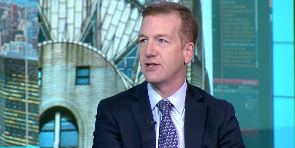 يقول مورجان ستانلي، رئيس قسم تكنولوجيا المعلومات، إن تباطؤ العمالة قد يدمر آمال الهبوط الناعم في أمريكا ويتسبب في تصحيح الأسهم بنسبة 10٪