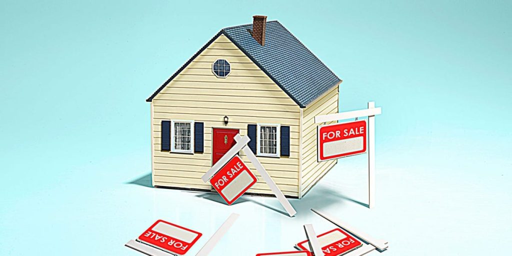 لقد دخلت سوق الإسكان في الولايات المتحدة عالم غريب