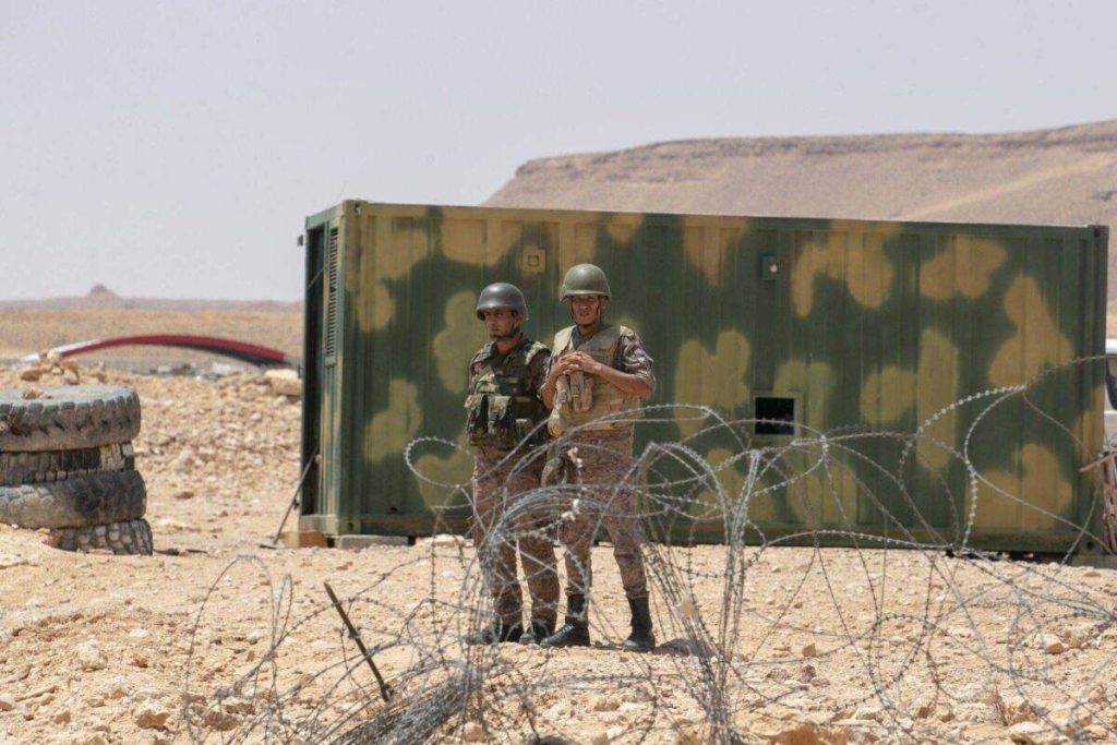 مقتل جندي تونسي في هجوم إطلاق نار على الحدود الليبية