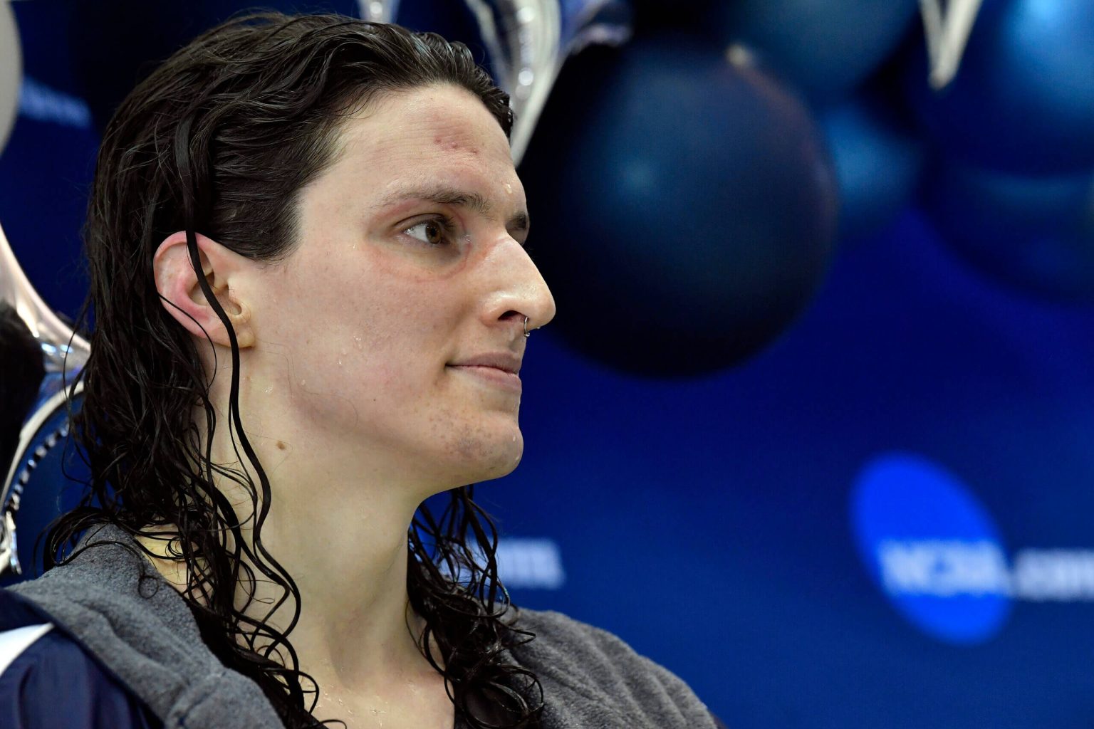 السباحة المتحولة جنسيًا “ليا توماس” تخسر التحدي الذي منعها من المشاركة في سباقات السباحة للسيدات