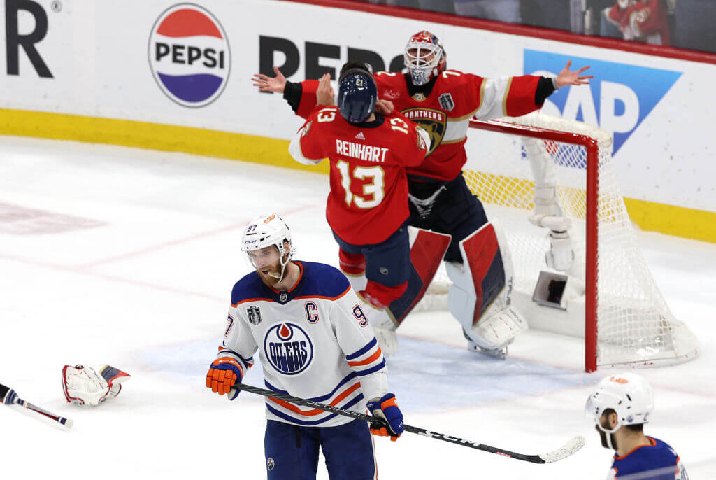 يتجنّب فريق “فلوريدا بانثرز” الانهيار التاريخي في كأس ستانلي، بالإضافة إلى أول قنبلة ذرية لـ “جي جي ريديك”.