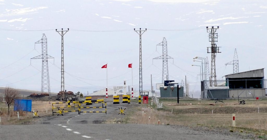 فيدان التركي وميرزويان الأرميني يعقدان اتصالا مع تزايد زخم التطبيع