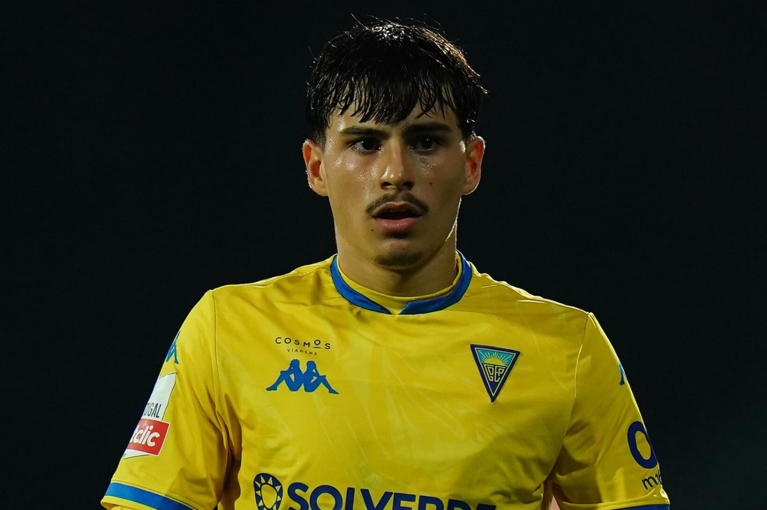 أكد ولفرهامبتون توقيع رودريجو جوميز من براغا بعقد مدته خمس سنوات