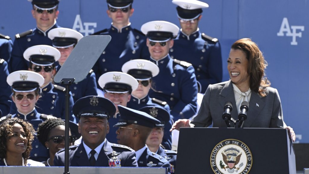 ستمثل كامالا هاريس الولايات المتحدة في “قمة السلام” السويسرية بشأن أوكرانيا