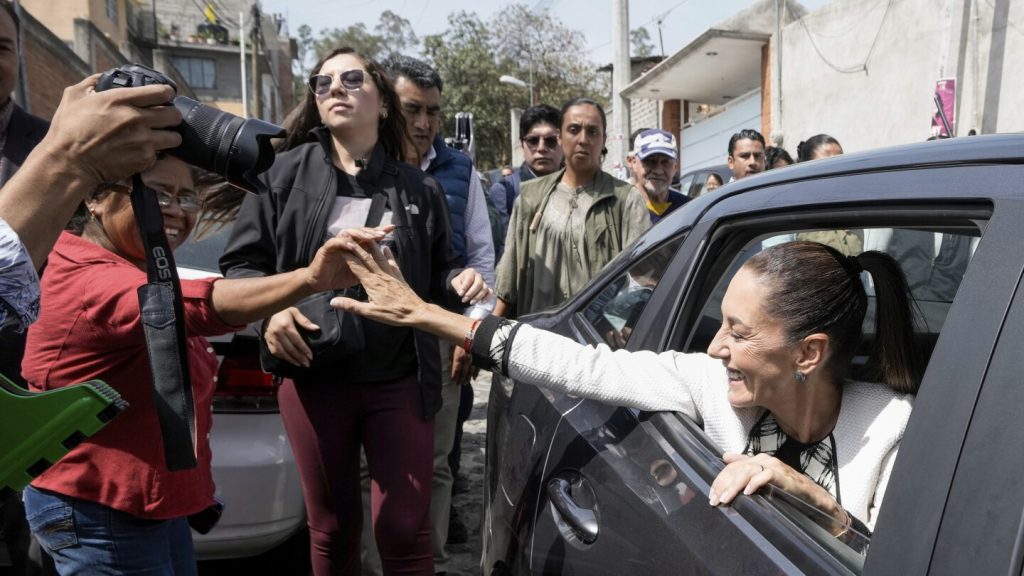 تواجه أول امرأة منتخبة لقيادة المكسيك قضايا ملحة تتعلق بالجنسين