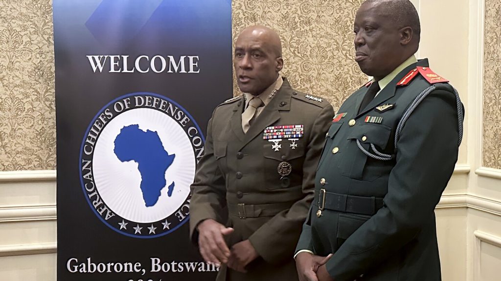 ويغذي توسع الجماعات المتطرفة في أفريقيا المخاوف من أنها قد تهاجم الولايات المتحدة أو حلفائها الغربيين