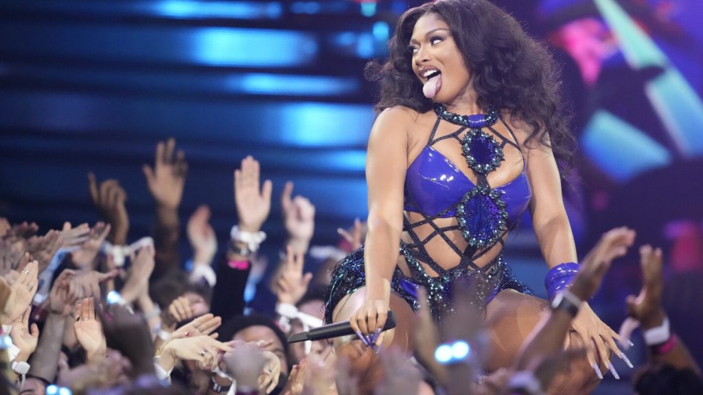 تتعاون أمازون مع Megan Thee Stallion للترويج لحدث مبيعات Prime Day العاشر