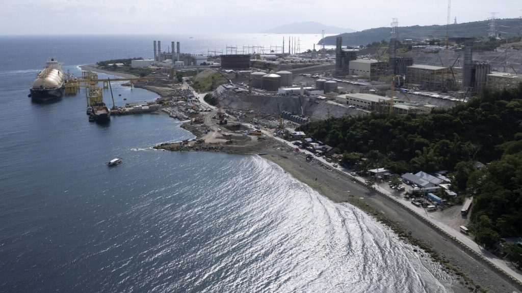 الوجبات السريعة من تقرير وكالة أسوشييتد برس حول اهتمام حاكم الفلبين بالغاز الطبيعي