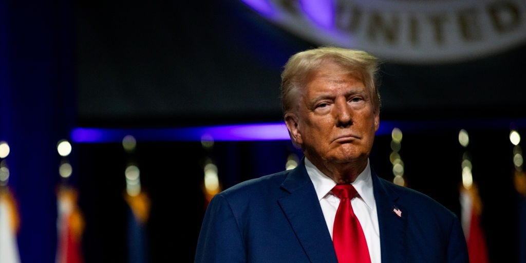 تراجعت أسهم ترامب على مواقع التواصل الاجتماعي. وإليك سببان محتملان.