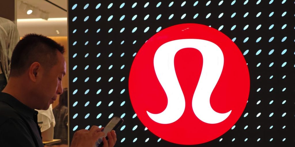 لا يشتري سكان أمريكا الشمالية الكثير من منتجات لولوليمون، لكن المستهلكين الصينيين لا يحصلون على ما يكفي