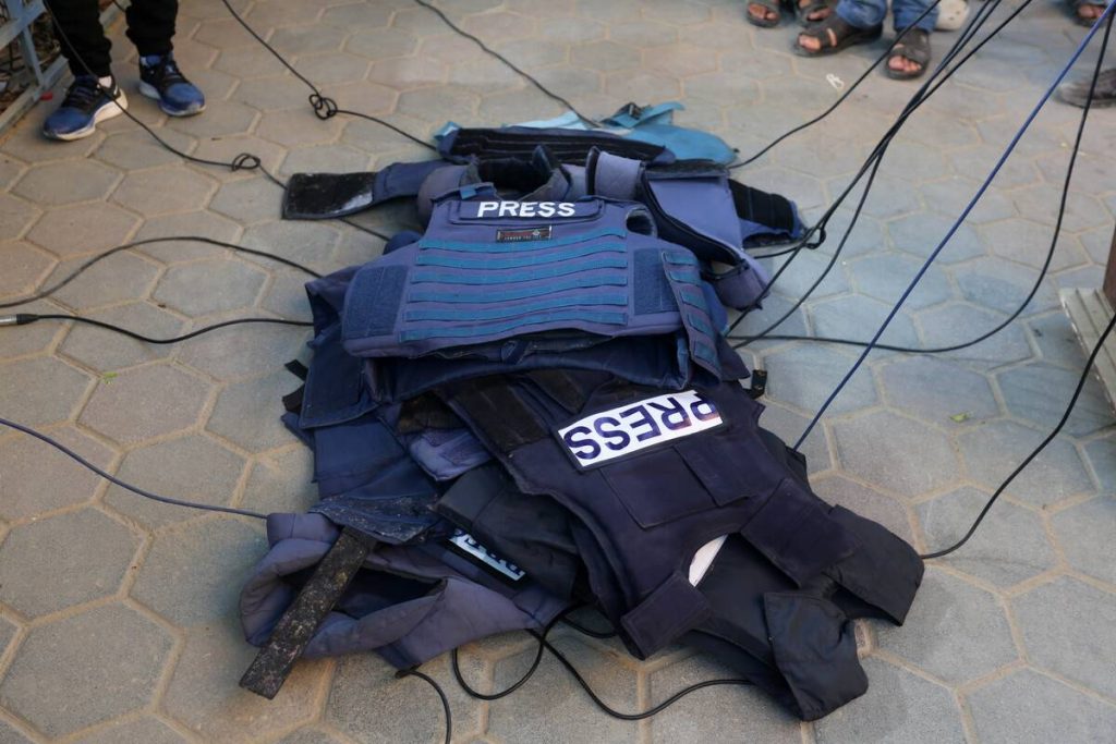 صحفيون فلسطينيون وإسرائيليون يحصلون على جائزة الشجاعة في فرنسا