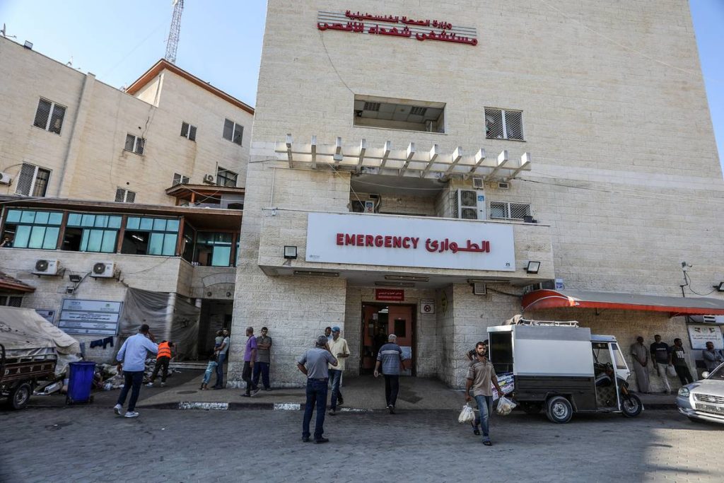 دعوات لحماية مستشفى شهداء الأقصى بعد أوامر الإخلاء الإسرائيلية الجديدة