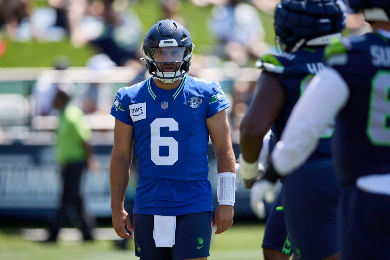 مع إصابة جينو سميث، سام هاويل يستعرض موهبته… وعيوبه