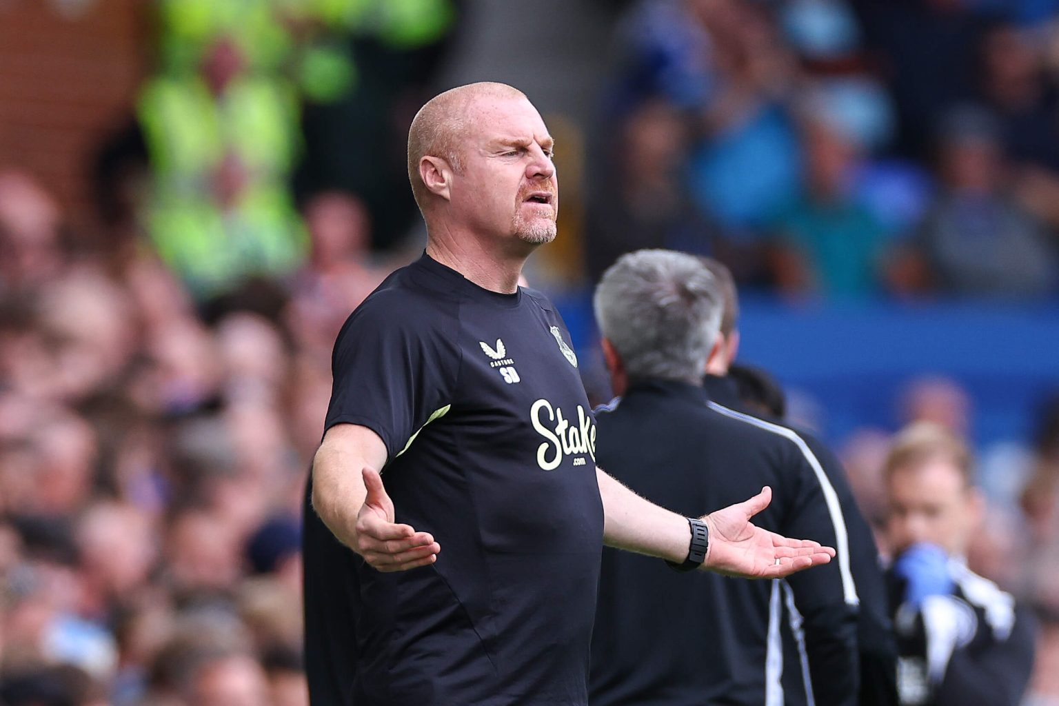 شون ديتش لاعب إيفرتون يشعر بالارتباك بسبب إلغاء ركلة الجزاء في الهزيمة أمام برايتون