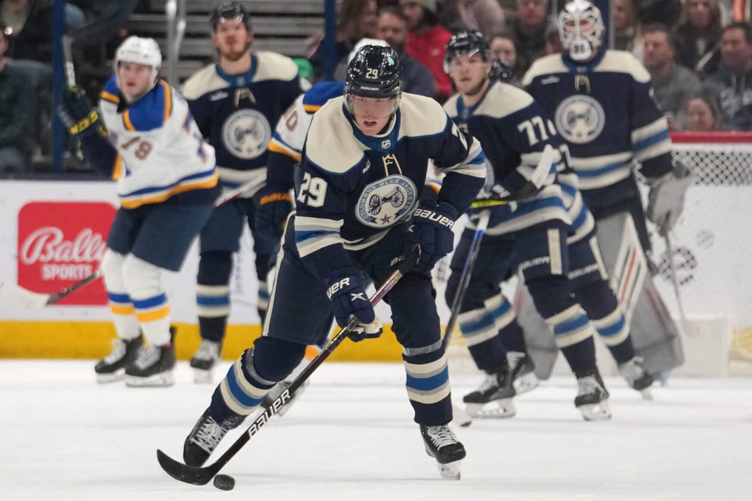 بورتزلاين: صفقة باتريك لين مع بلو جاكيتس تمنحهم مساحة كبيرة في سقف الرواتب، و”صفحة نظيفة”