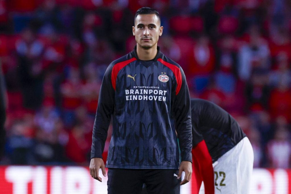 لاعب كرة القدم الهولندي الغازي يتبرع بـ 560 ألف دولار من مستحقاته المالية في ماينز لأطفال غزة