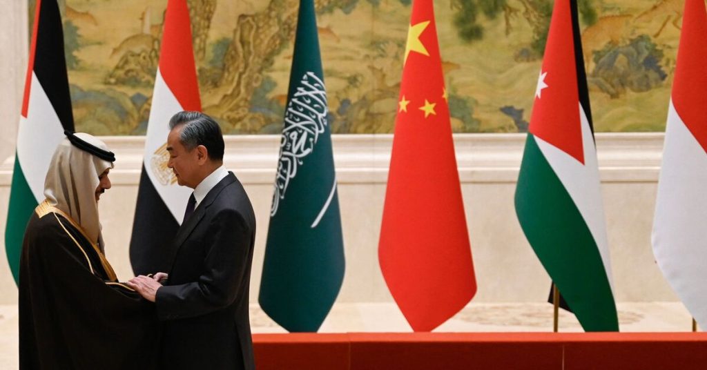 صندوق الاستثمارات العامة السعودي يوقع اتفاقيات بقيمة تصل إلى 50 مليار دولار مع ست مؤسسات صينية