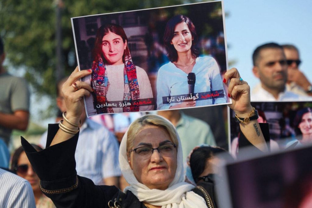 احتجاجات في كردستان العراق بعد مقتل صحفيين في غارة تركية بطائرة بدون طيار