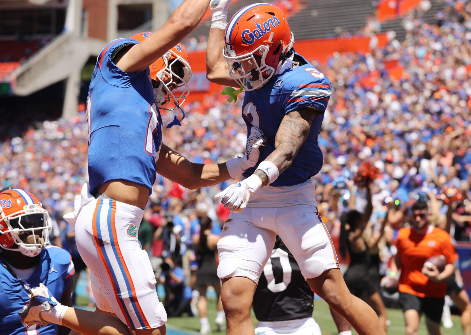 جمعة الرهانات المجمعة لكرة القدم: إجراء جولة روبن مع خمسة اختيارات لفريق غير مرشح في الأسبوع الأول لكرة القدم الجامعية