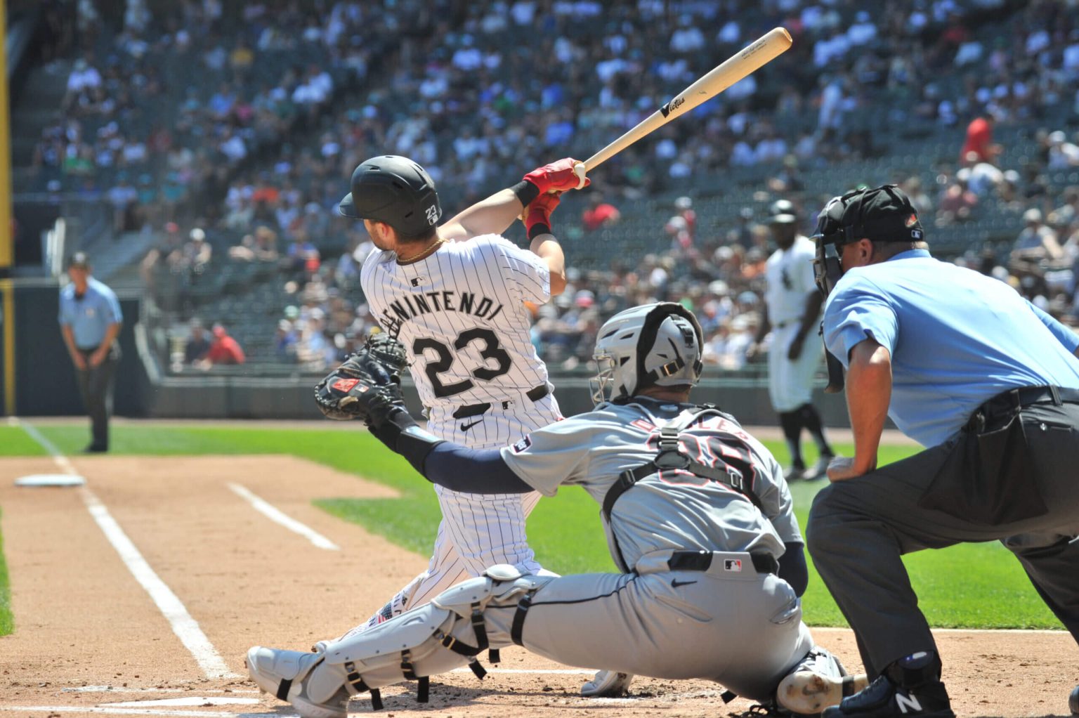 جرينبيرج: وايت سوكس يخسر مباراته رقم 100 بطريقة مألوفة “ضرب حصان ميت”