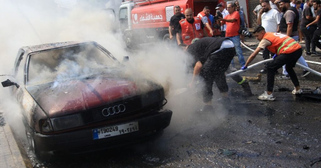 إسرائيل تقتل ناشطا فلسطينيا بارزا مع تعثر محادثات التهدئة في غزة