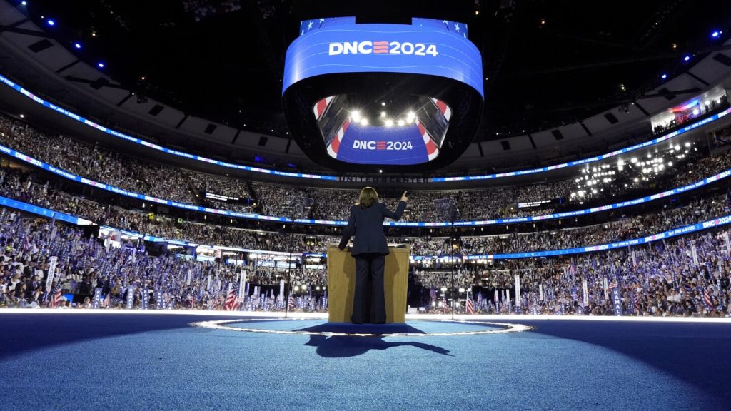 هل تشير أرقام مشاهدة المؤتمرات إلى من سيفوز في الانتخابات؟ لا تراهن على ذلك