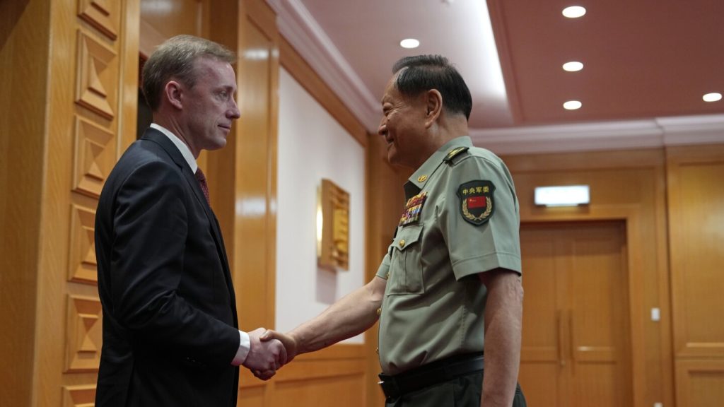 مستشار الأمن القومي الأميركي يتحدث مع مسؤول عسكري صيني كبير في بكين