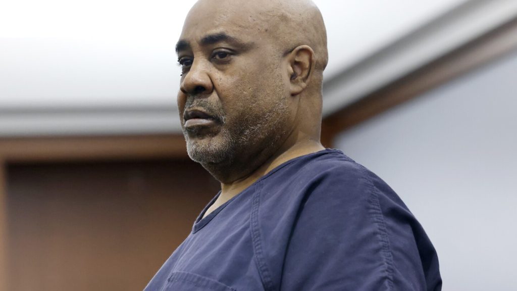 زعيم العصابة السابق المتهم بقتل توباك شاكور لن يتم إطلاق سراحه بكفالة، حسب حكم القاضي