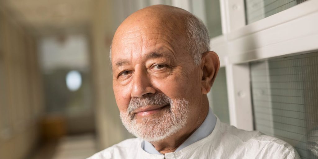 تعرف على الأستاذ الذي فاز للتو بجائزة الألفية للتكنولوجيا – و1.1 مليون دولار