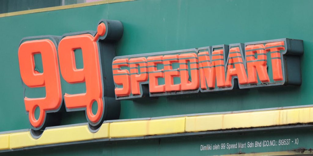 أسس أحدث ملياردير في آسيا متجر بقالة في عام 1987 ولم يتخل أبدًا عن أي حصة – حتى طرحه العام الأولي هذا الأسبوع