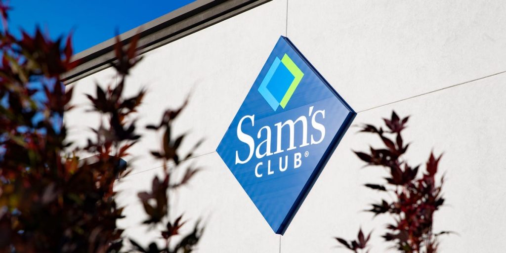 أحد فرق شركة Sam’s Club يندمج مع Walmart. اقرأ المذكرة التي أعلنت عن “الخطوة الكبيرة”.
