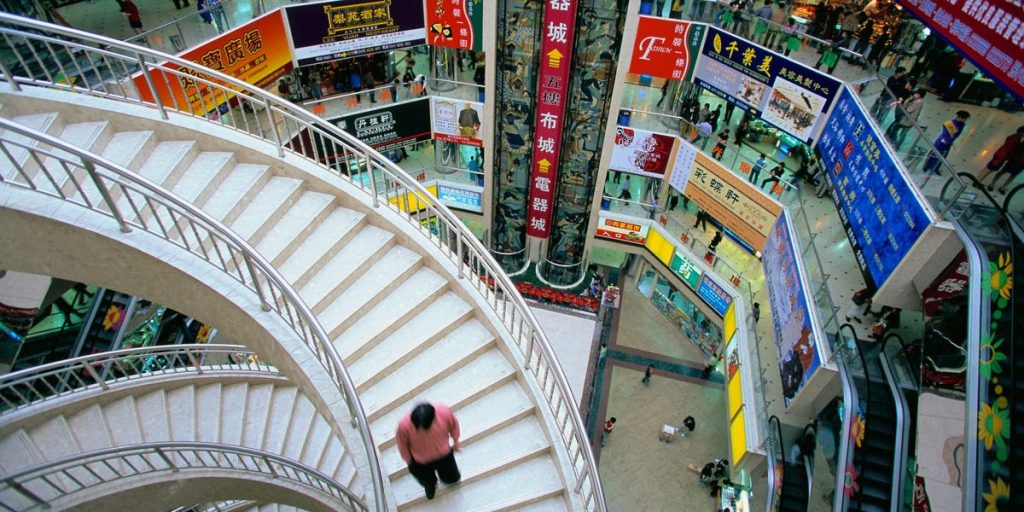 التحفيز الصيني الأخير يرفع أسهم الأسواق الناشئة إلى أعلى مستوى في عامين