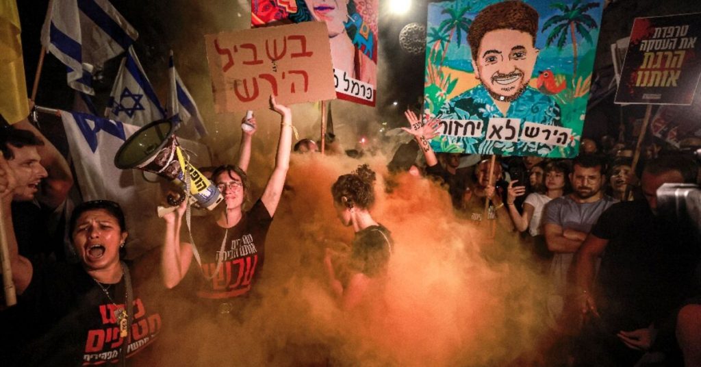 رئيس الوزراء الإسرائيلي لا يستسلم للضغوط مع استمرار الحرب في غزة