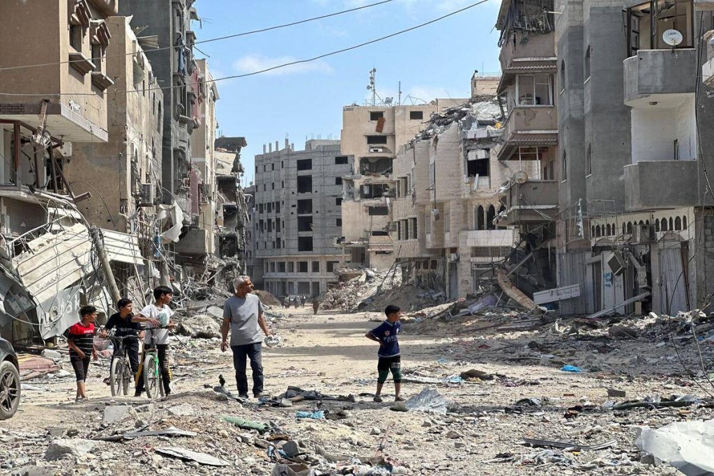 حقائق – التحدي الهائل الذي يواجه إعادة إعمار غزة: حقائق وأرقام أساسية