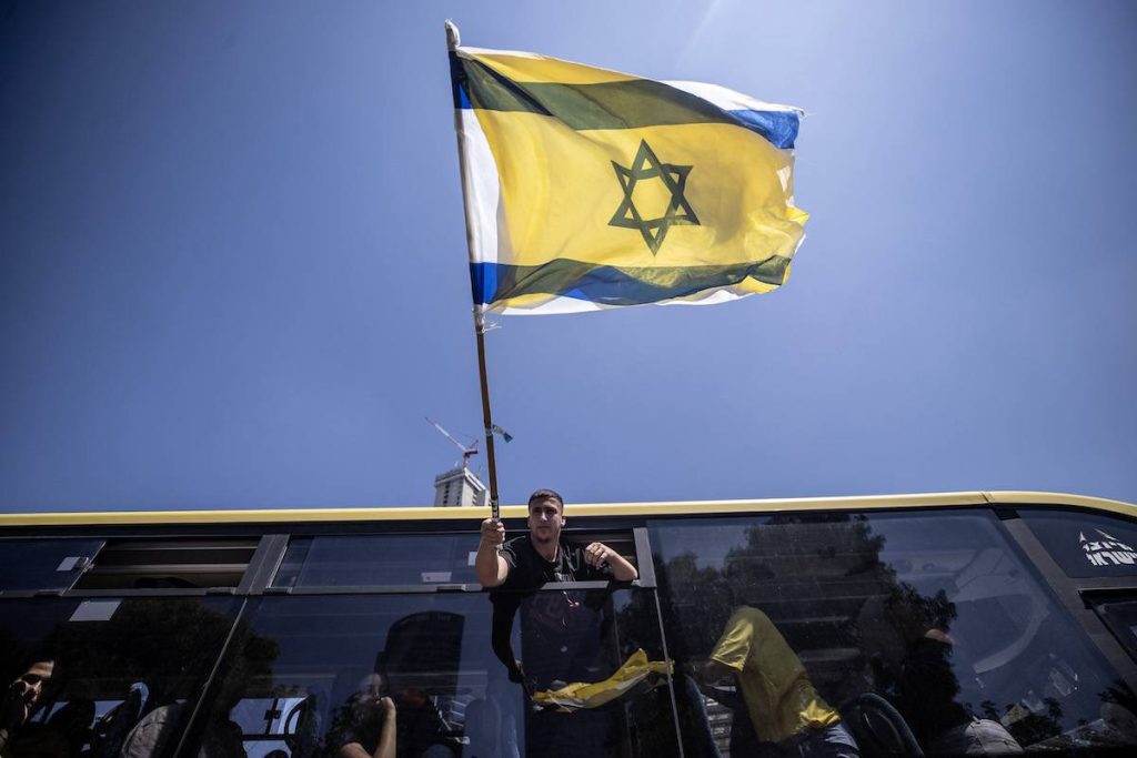 عالم مسلم يدعو إلى تحرك جماعي ضد إسرائيل